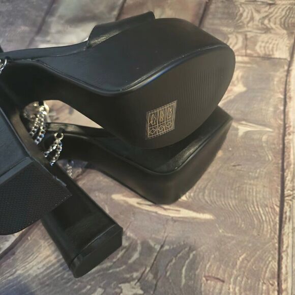 Widow Goth, Emo, Black Faux Leather Akhn Jewlery Platform Sandals Size 8 - Picture 6 of 6